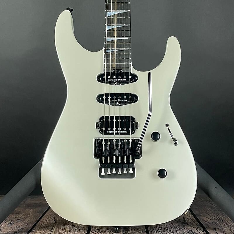 

Электрогитара Jackson American Series Soloist SL3, Ebony Fingerboard- Platinum Pearl