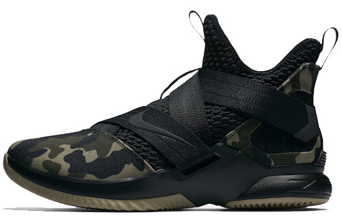 

Камуфляжные кроссовки Nike LeBron Zoom Soldier 12