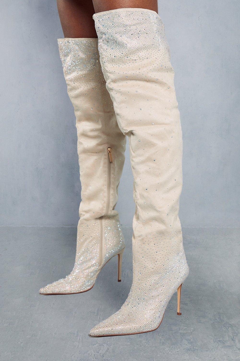 Ботинки выше колена с украшением и заостренными носками MISSPAP, белый