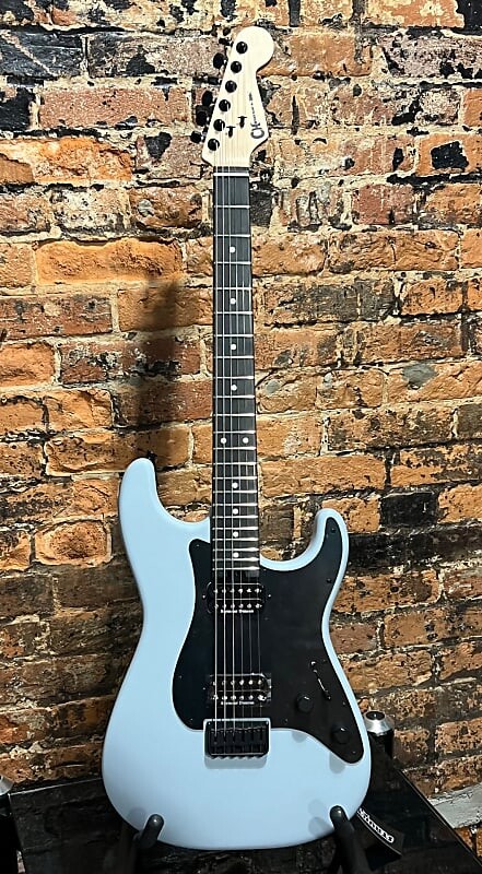 

Электрогитара Charvel Pro-Mod So-Cal Style 1 HH FR E 2022 - Present - Primer Gray