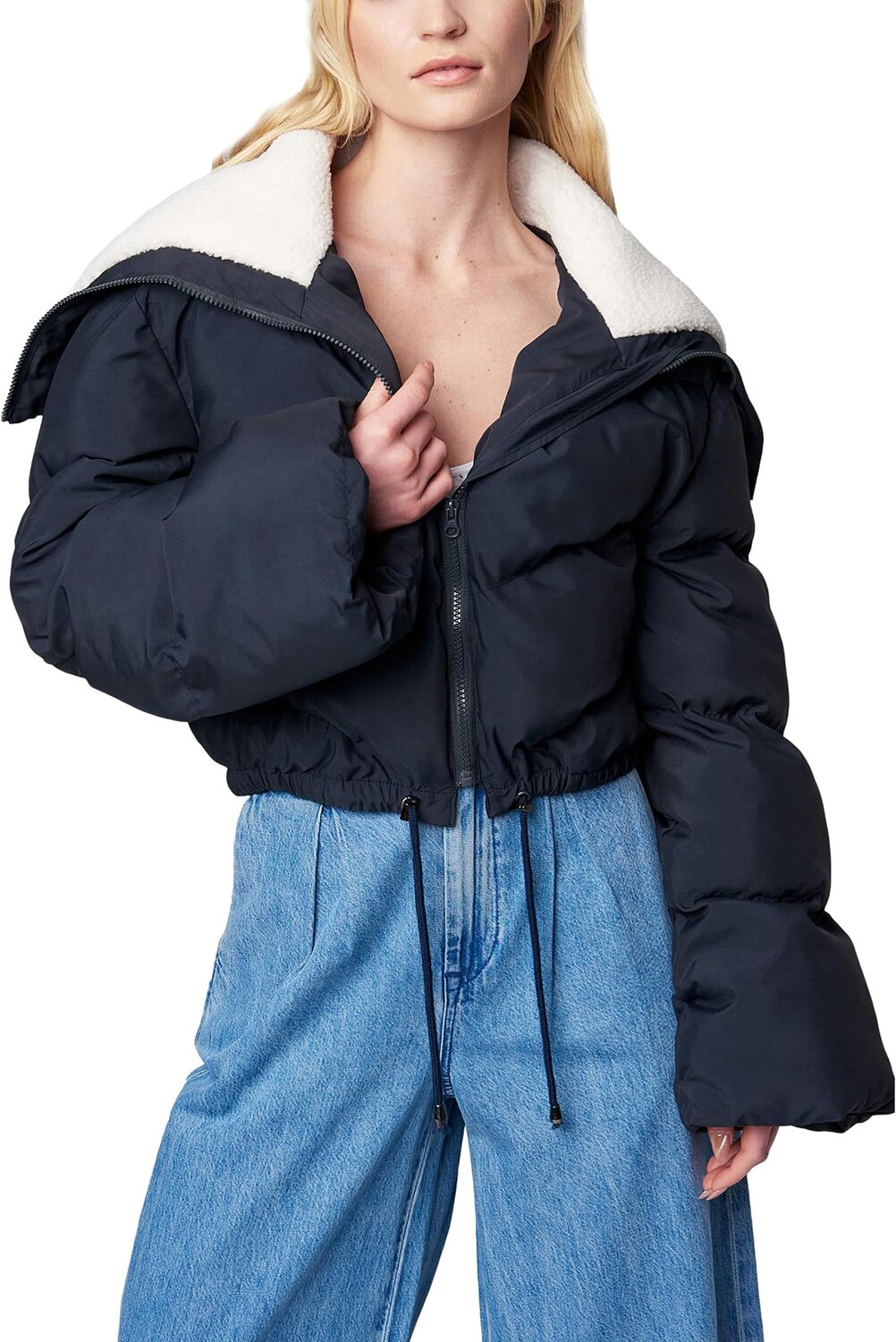 

Куртка Blank NYC Nylon Puffer Jacket with Sherpa Detail, цвет Open Mic