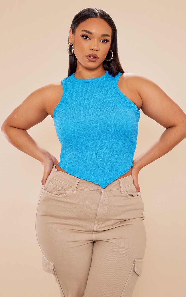 

PrettyLittleThing Синий фактурный топ с воротником-борцовкой Plus
