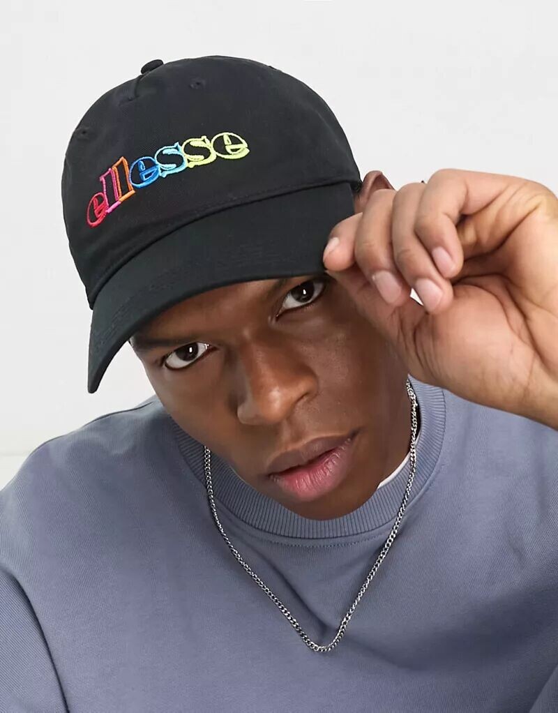 

Черная бейсболка с радужным логотипом ellesse Acurio