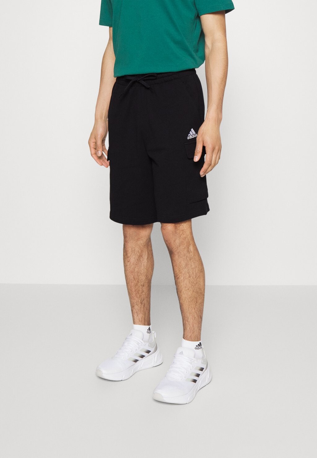 

Спортивные шорты Adidas Urheilushortsit