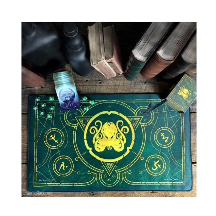 

Игровой коврик марки Ктулху — утонувший зеленый, Playmats (Infinite Black)