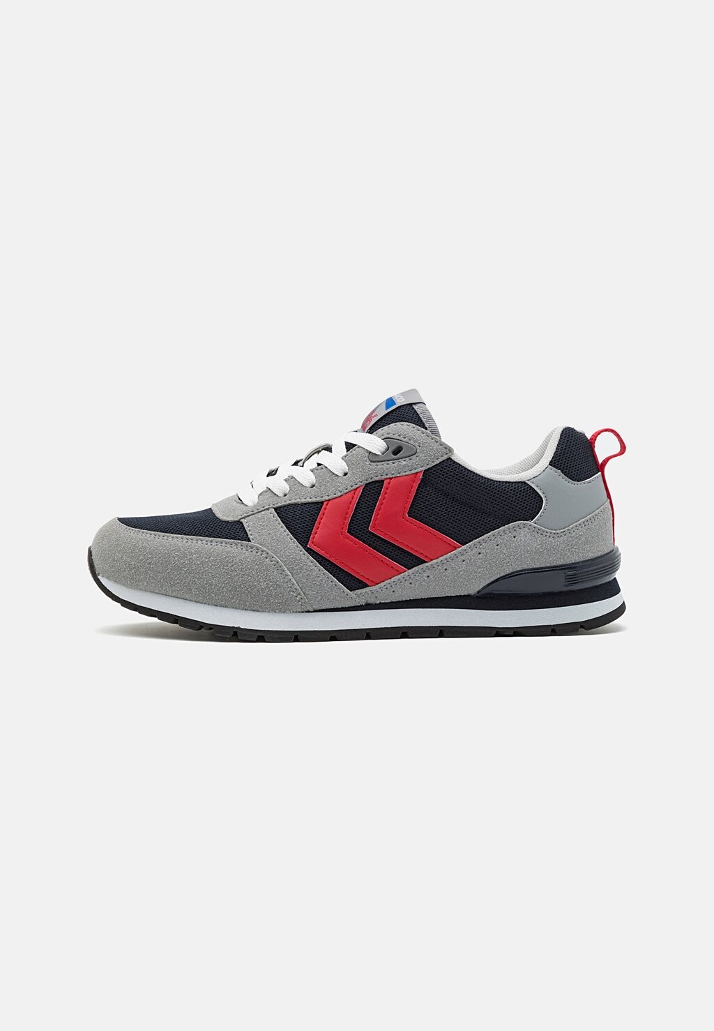

Кроссовки Hummel