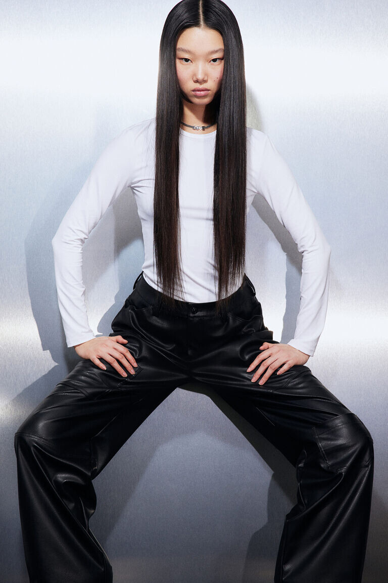 

Джинсовые брюки карго H&M, черный