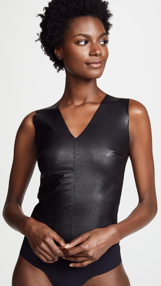

Боди Commando Faux Leather V Neck, черный