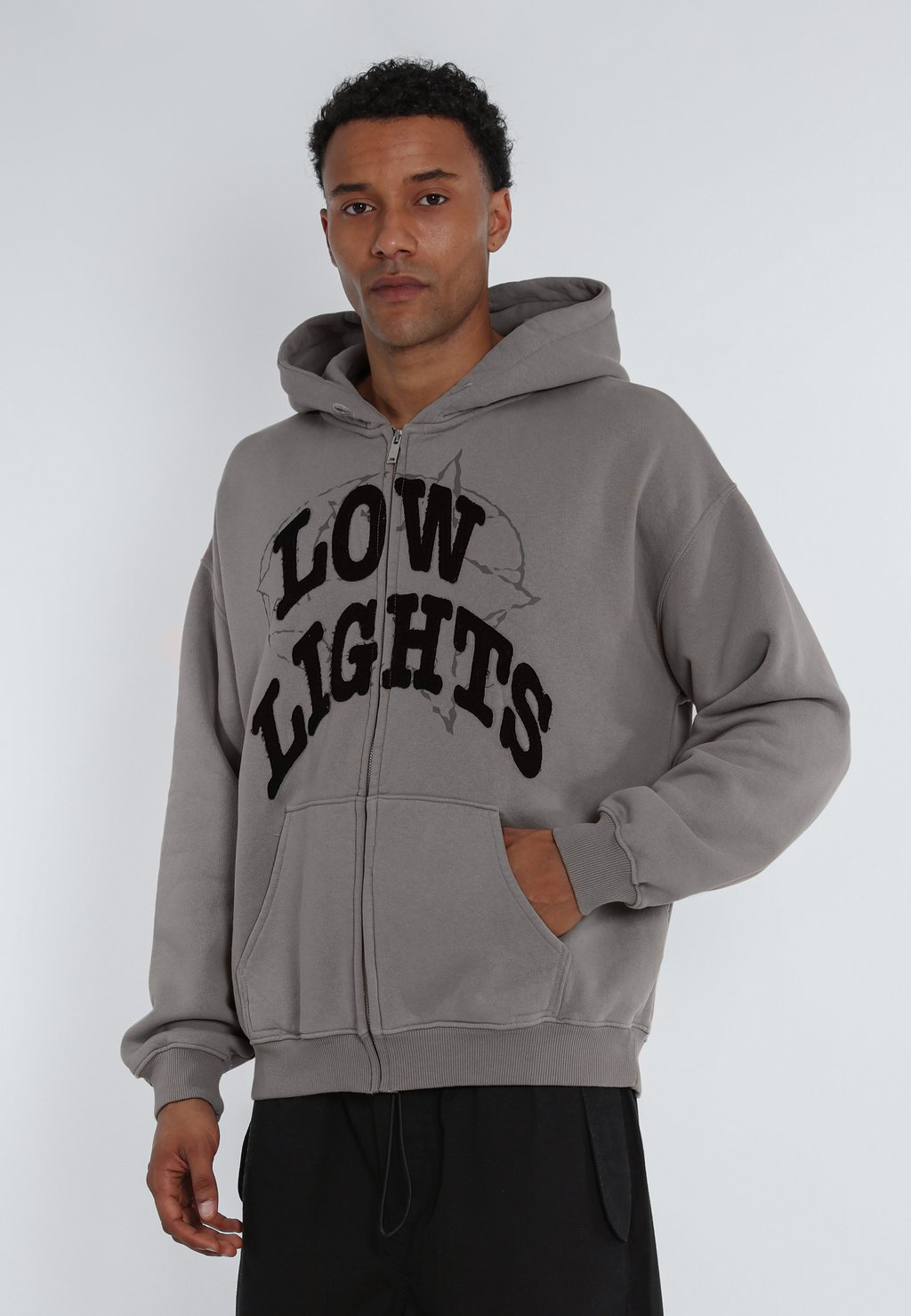 

Толстовка на молнии WORLD RACE ZIP HOODIE UNISEX LOW LIGHTS STUDIOS, стираный серый