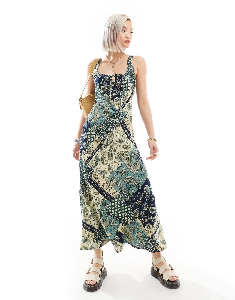 

ASOS DESIGN – синее платье миди с узором «пейсли» и завязками спереди