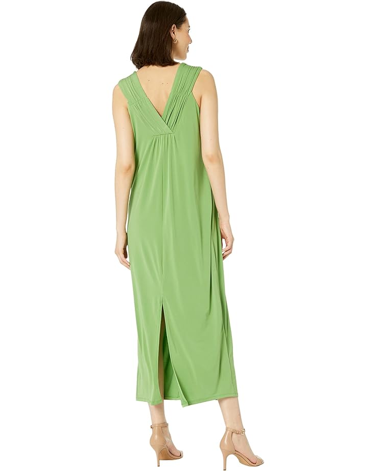 Платье Maggy London Maxi Dress with Tucking Detail, цвет Fluorite Green