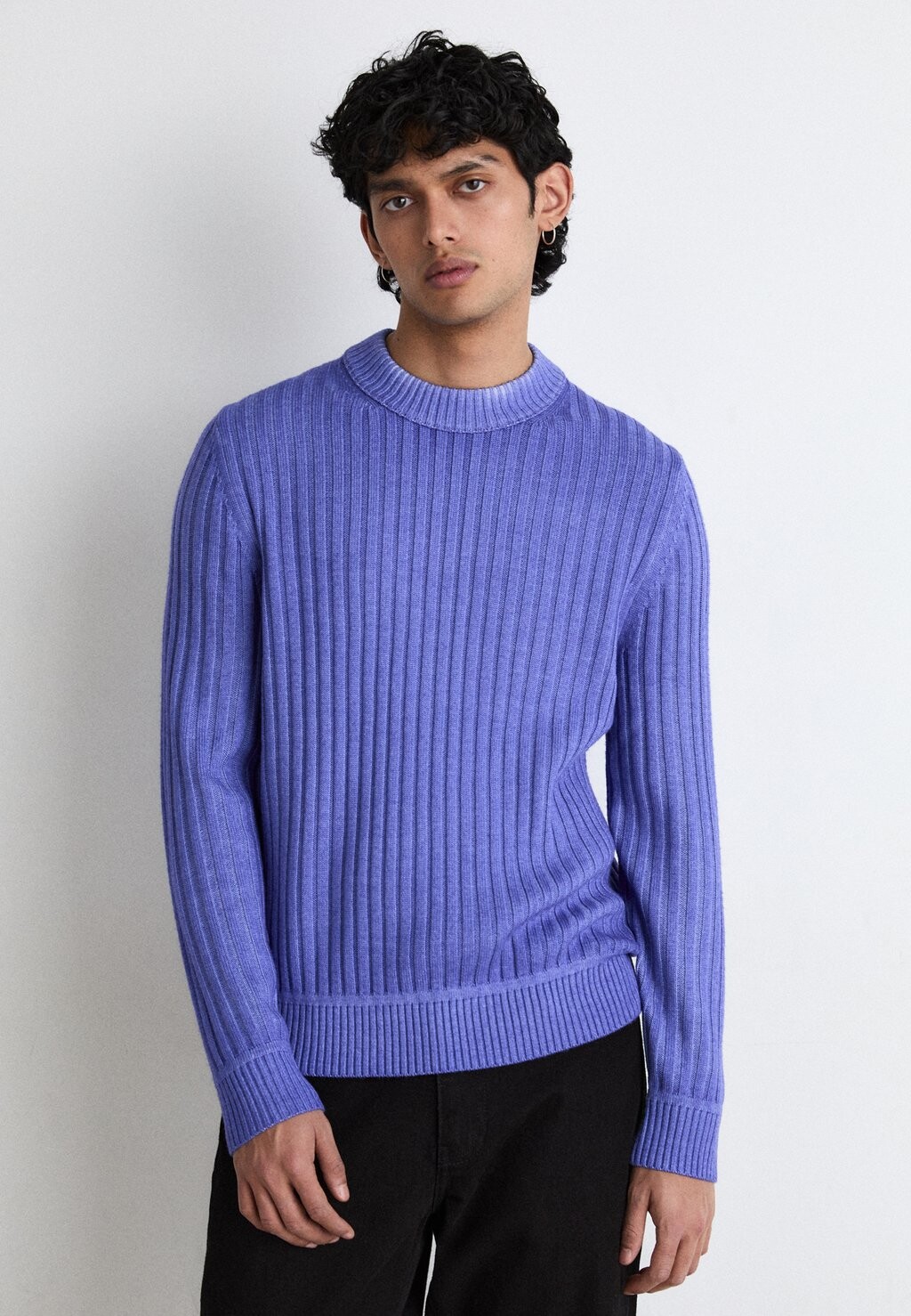 

Свитер Kriben BOSS, цвет bright purple