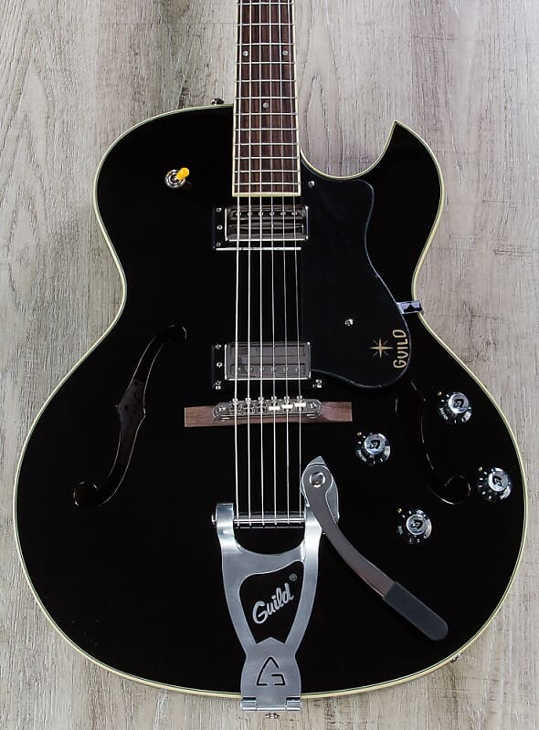 

Электрогитара Guild Starfire III Hollowbody Archtop Electric Guitar Vibrato Black w/ Hard Case