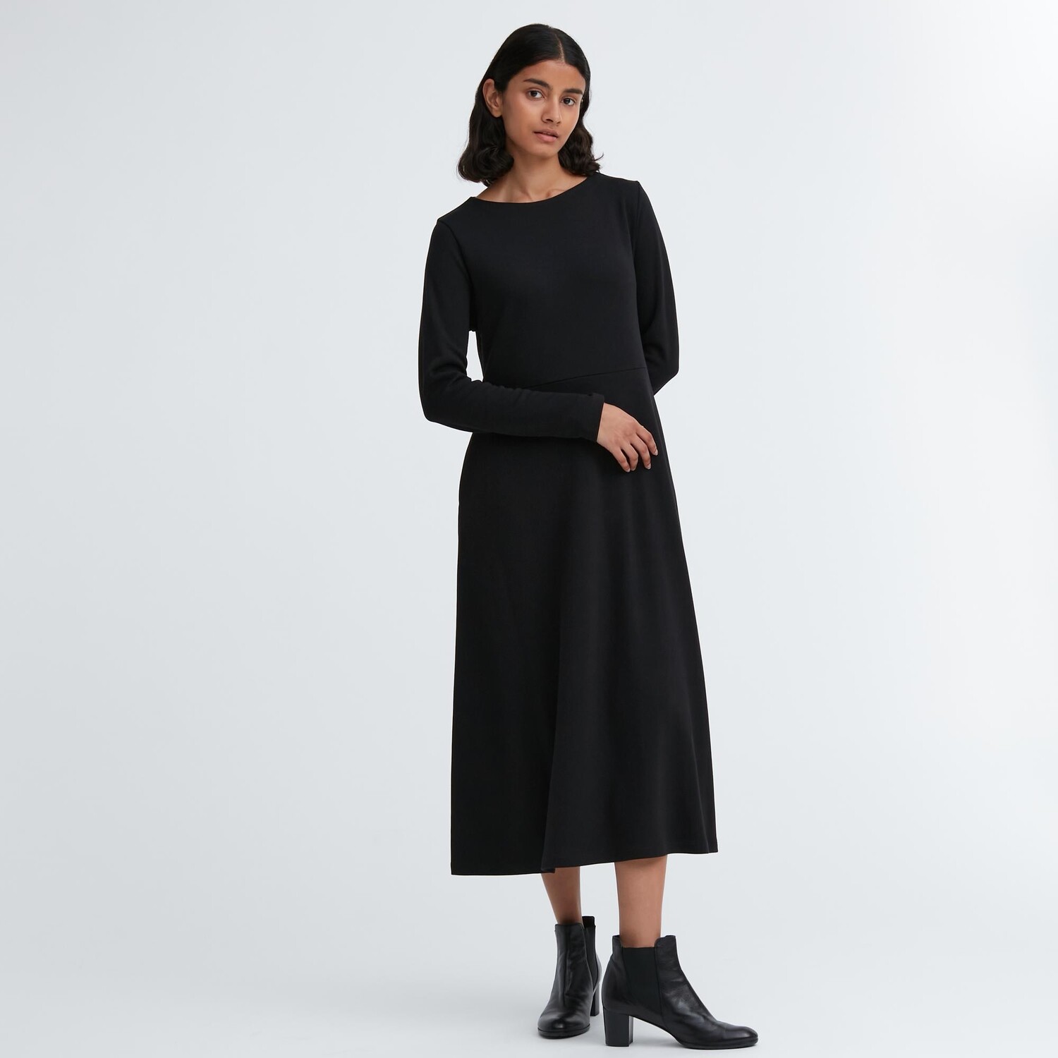 

Расклешенное платье с длинными рукавами Punch Uniqlo, черный