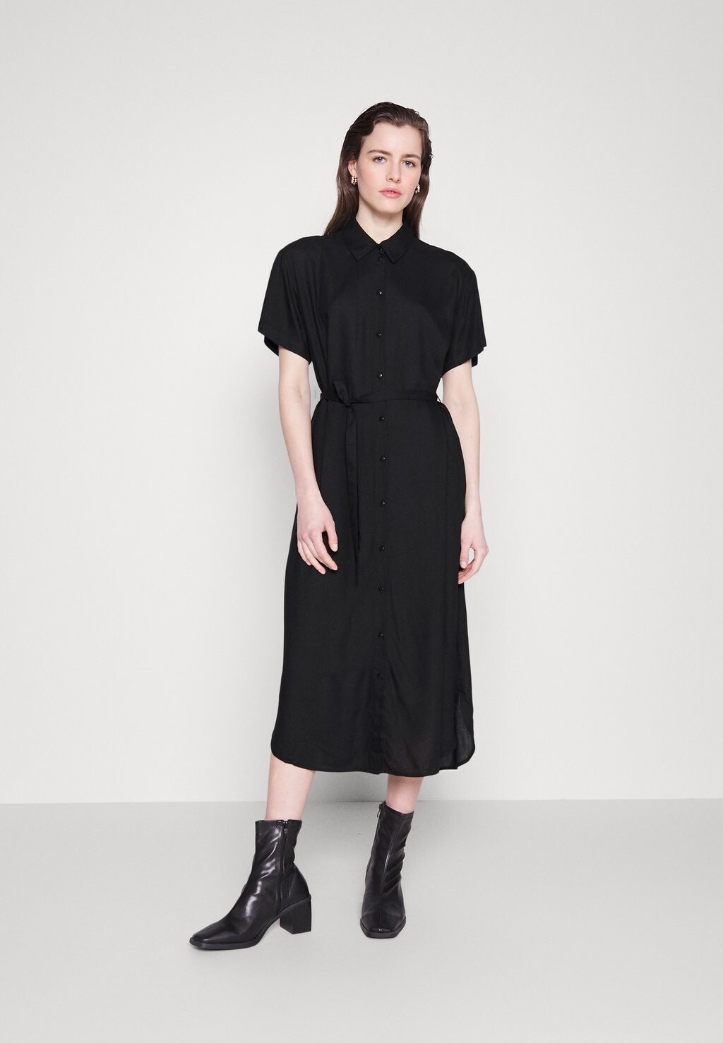 

Платье-рубашка Vero Moda, черный