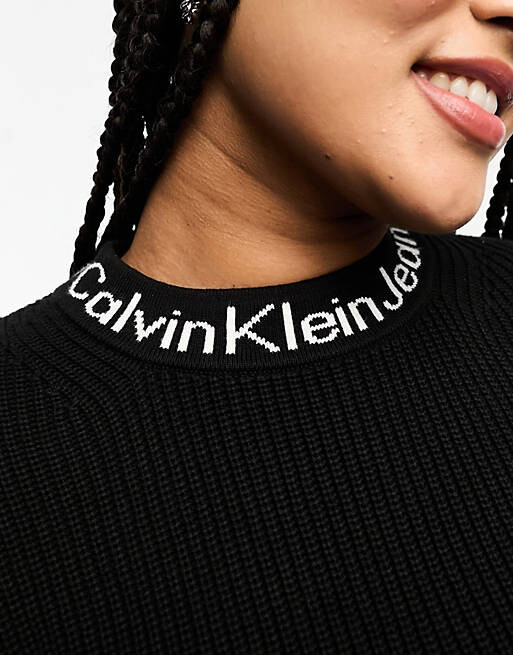 

Черный свободный свитер интарсии с логотипом Calvin Klein Jeans Plus