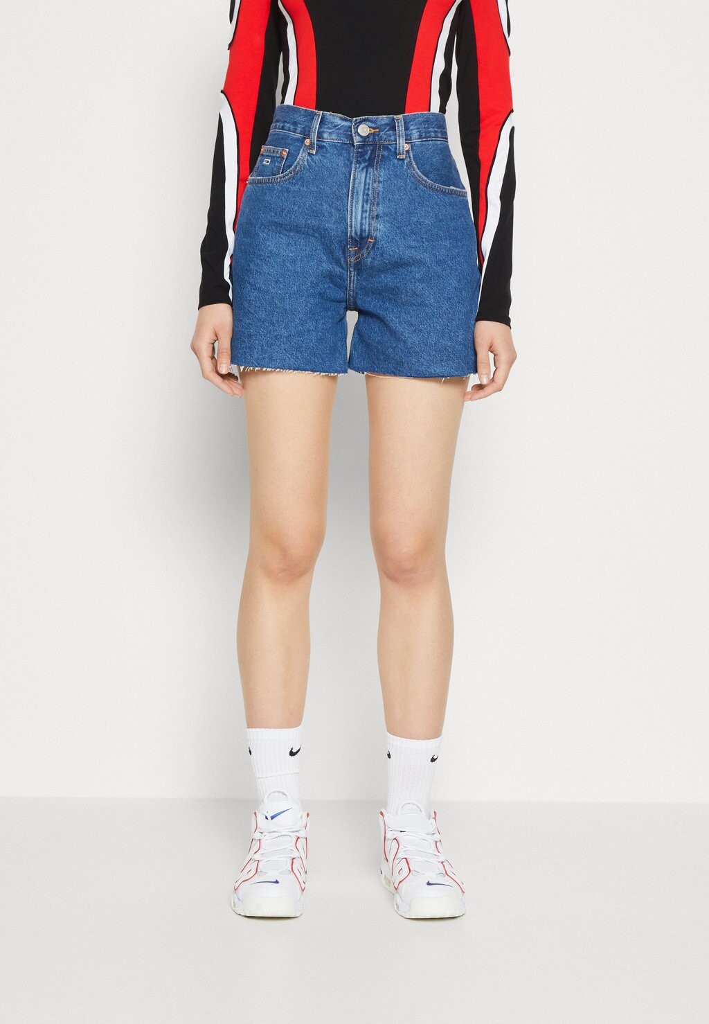 

Джинсовые шорты Tommy Jeans
