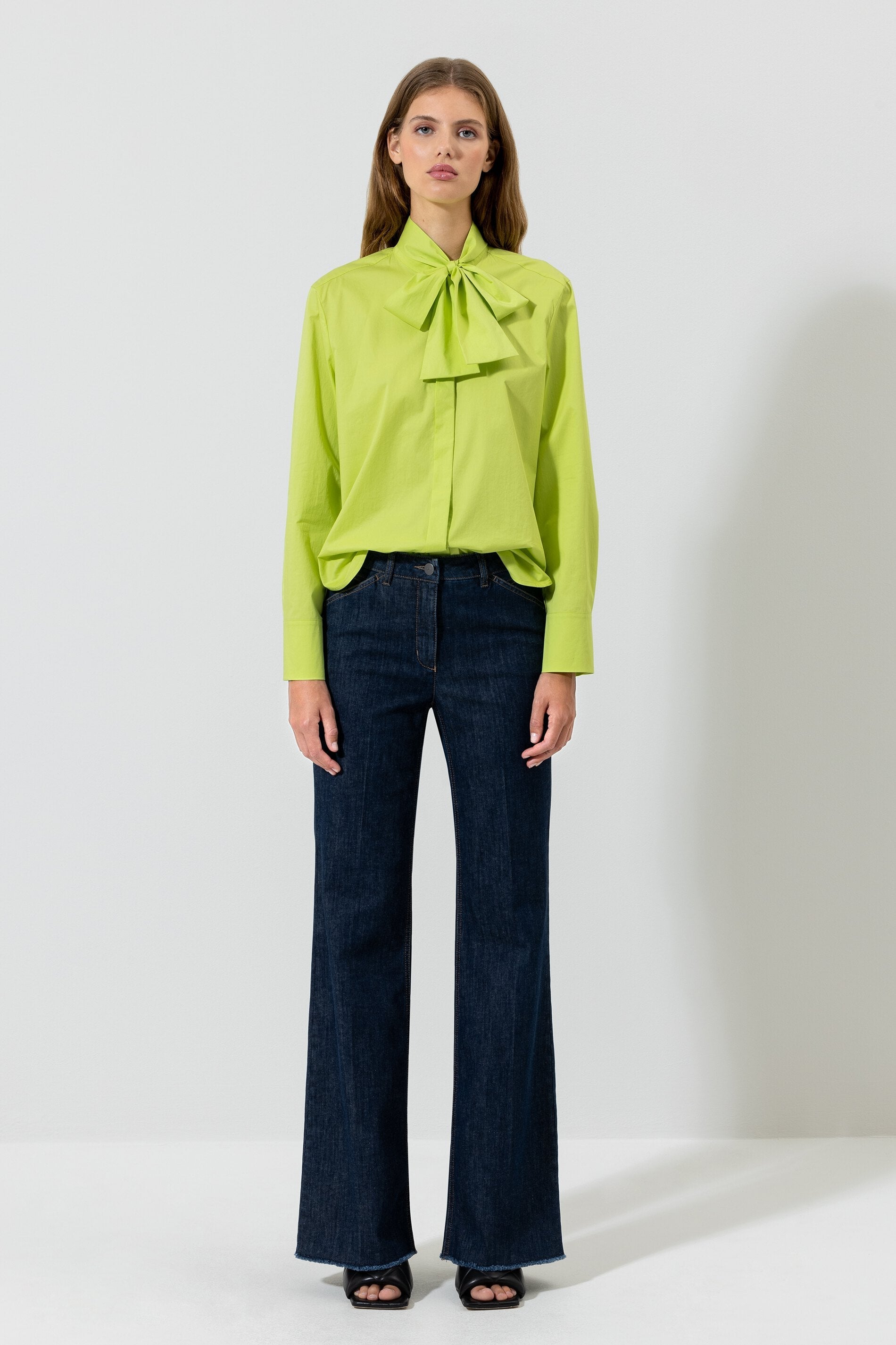цена Блузка-рубашка из габардина LUISA CERANO, цвет lime
