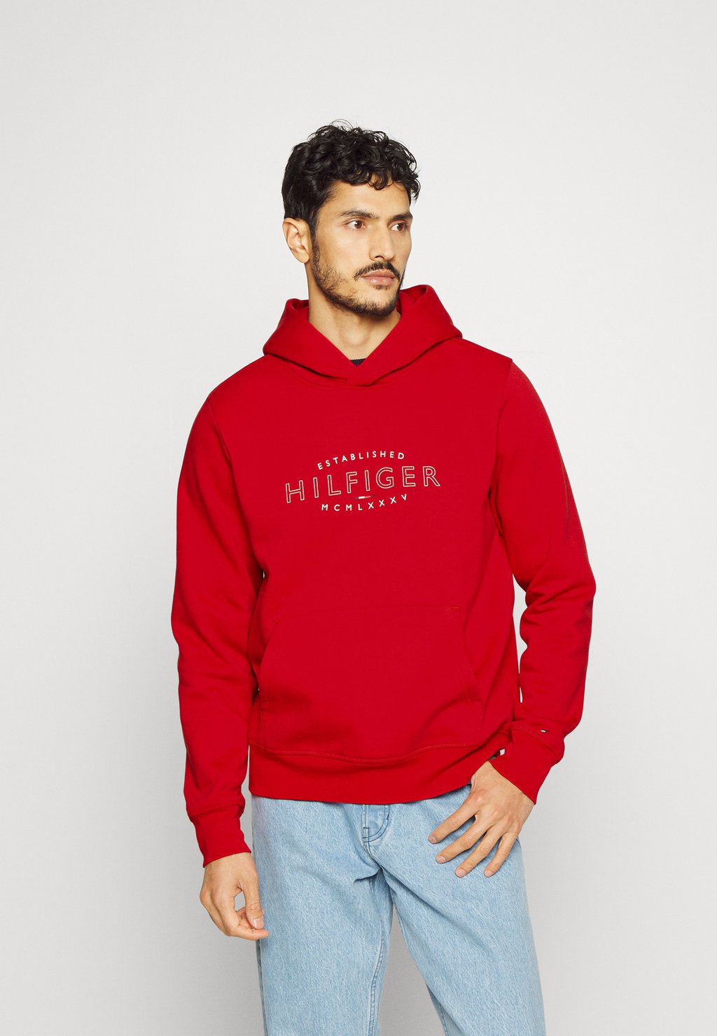 

Худи Tommy Hilfiger