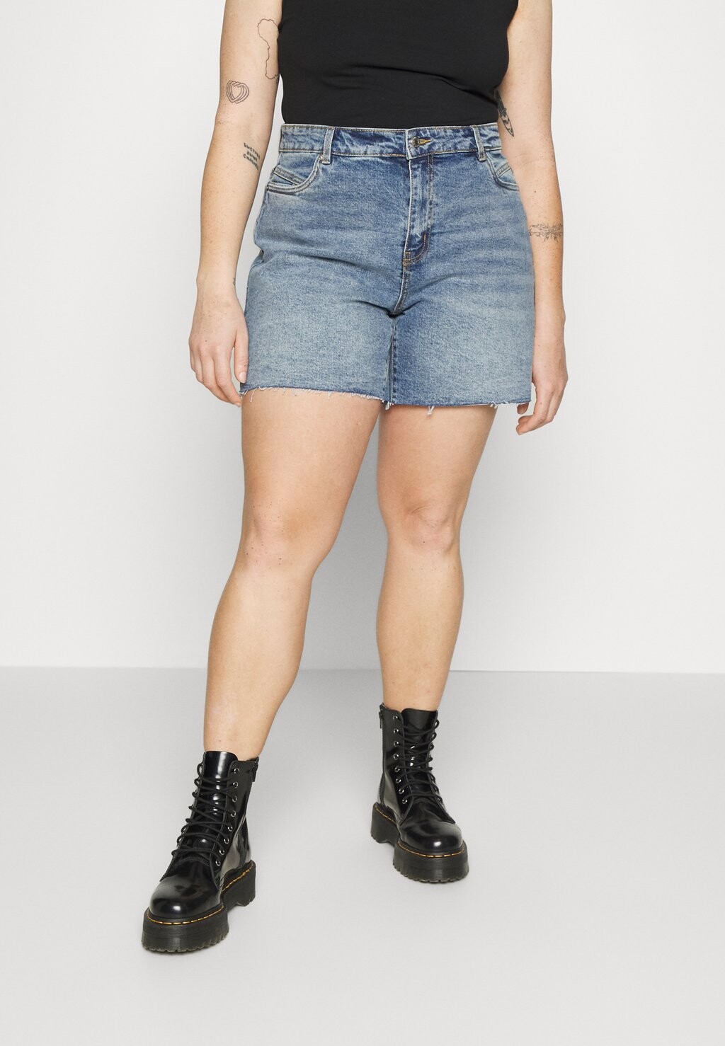 

Джинсовые шорты Vero Moda