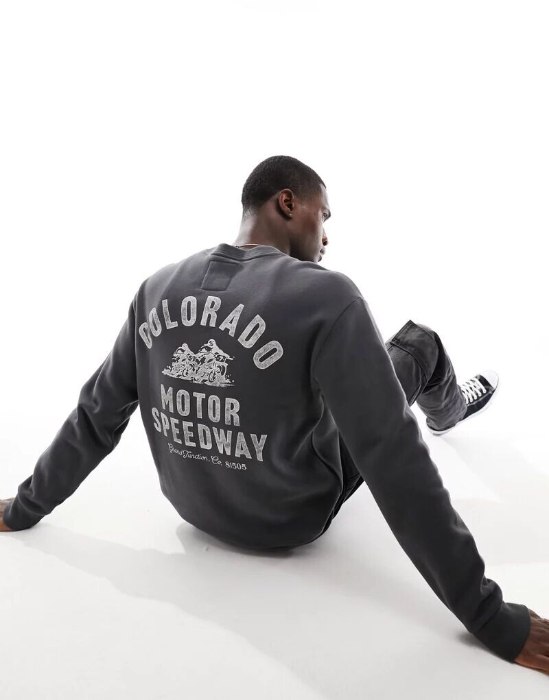 

Черная толстовка с рисунком на спине Hollister
