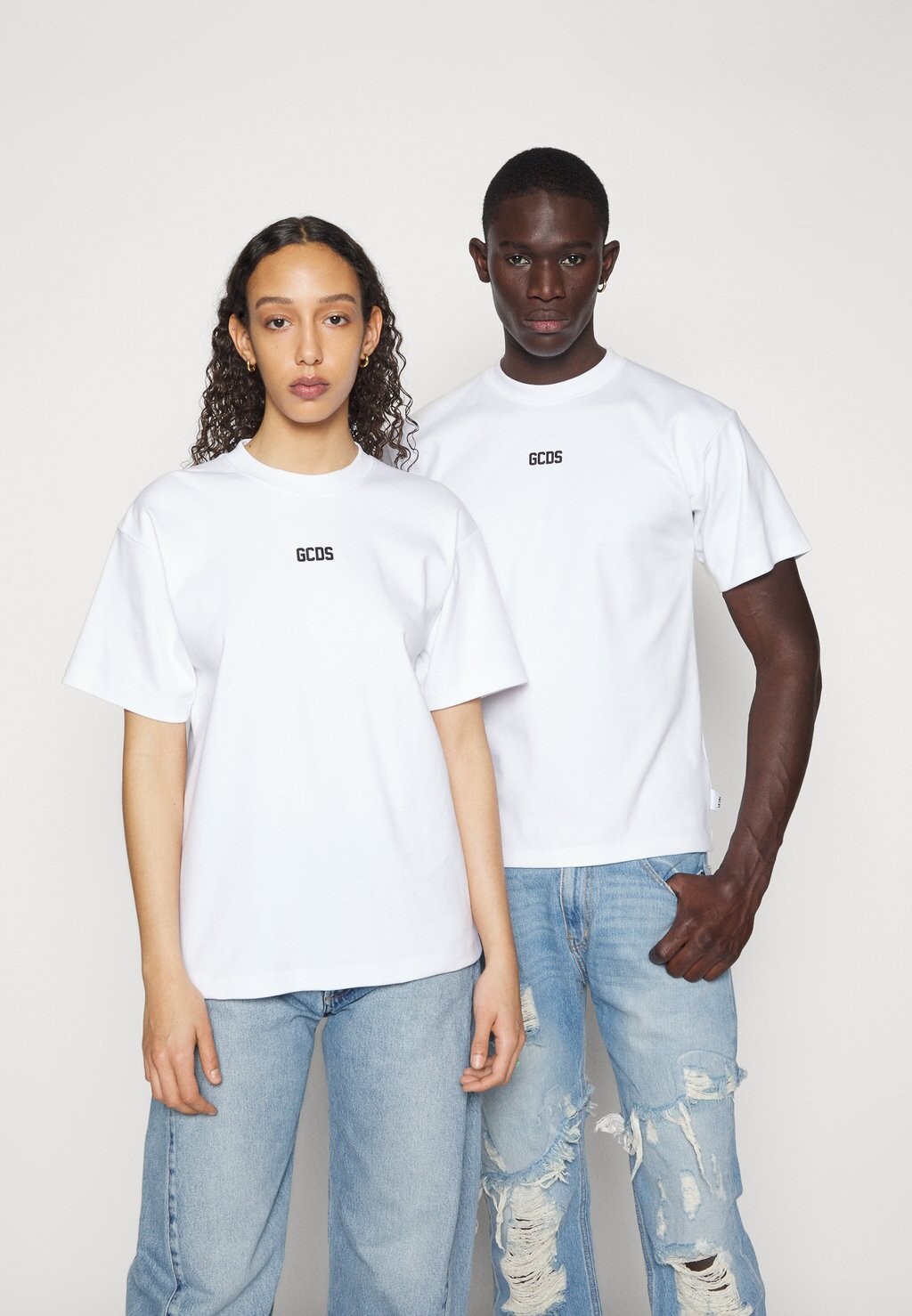 

Базовая футболка ФУТБОЛКА BASIC LOGO REGULAR UNISEX GCDS, белая, Белый