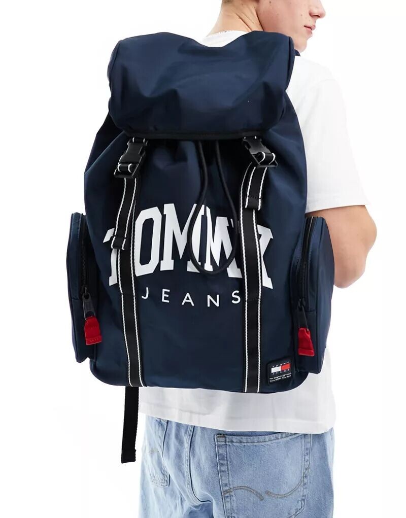

Темно-синий спортивный рюкзак с клапаном Tommy Jeans