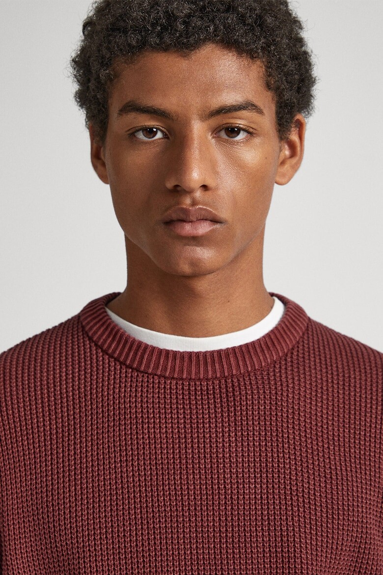 

Хлопковый свитер с овальным вырезом Pepe Jeans London, бургундия