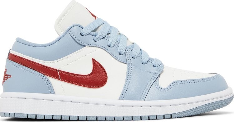 

Кроссовки Wmns Air Jordan 1 Low 'Blue Whisper Dune Red', белый