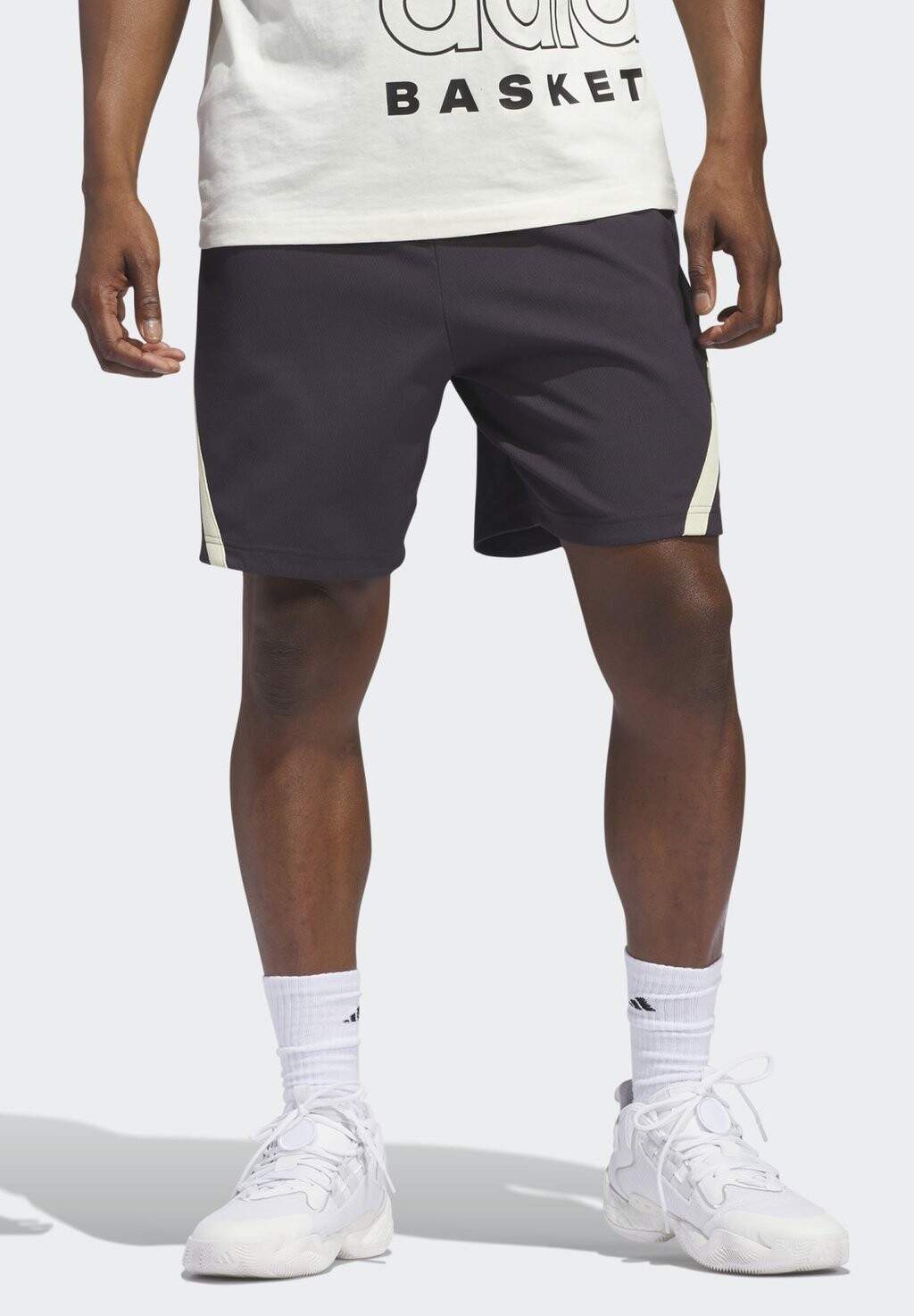 

Спортивные шорты adidas Performance, цвет aurora black