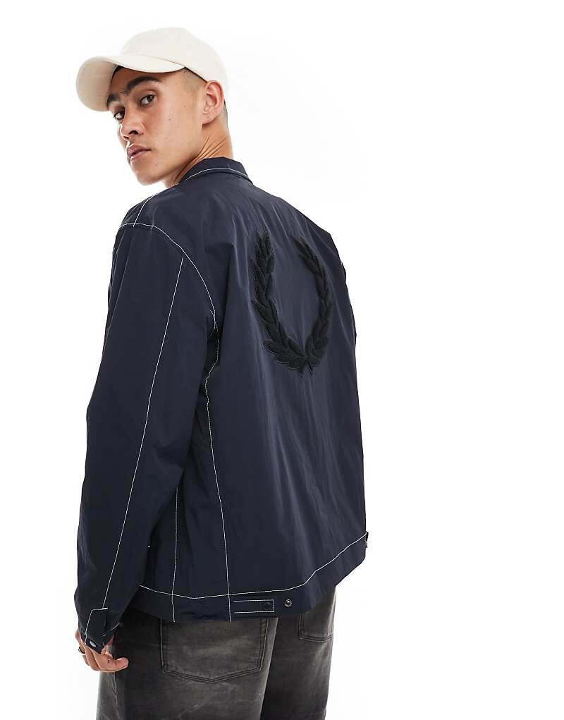 

Fred Perry – темно-синее пальто с лавровым венком