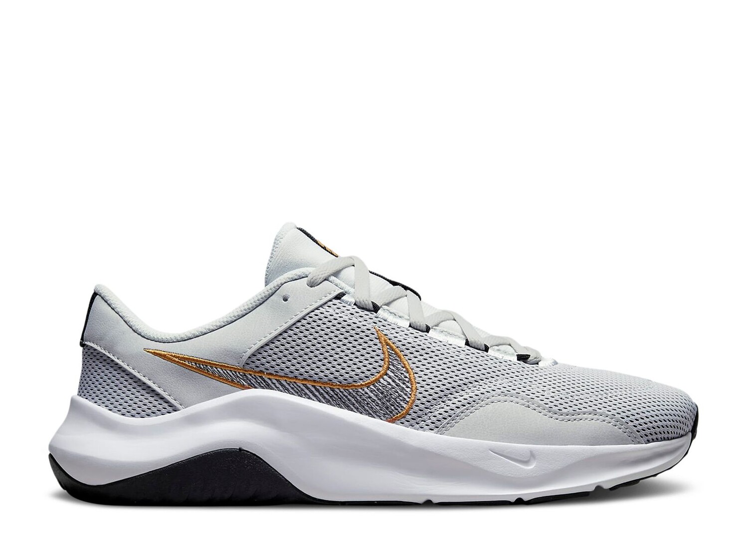 

Кроссовки Nike Legend Essential 3 Next Nature 'Photon Dust Gold', серый