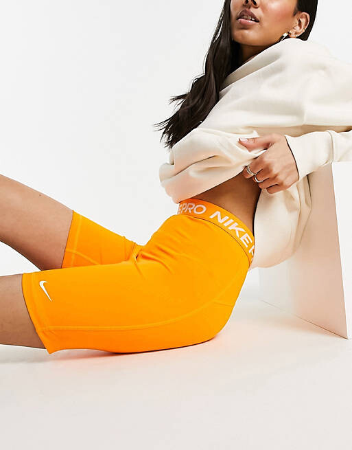 

Оранжевые шорты Nike Training Pro 365 7 дюймов