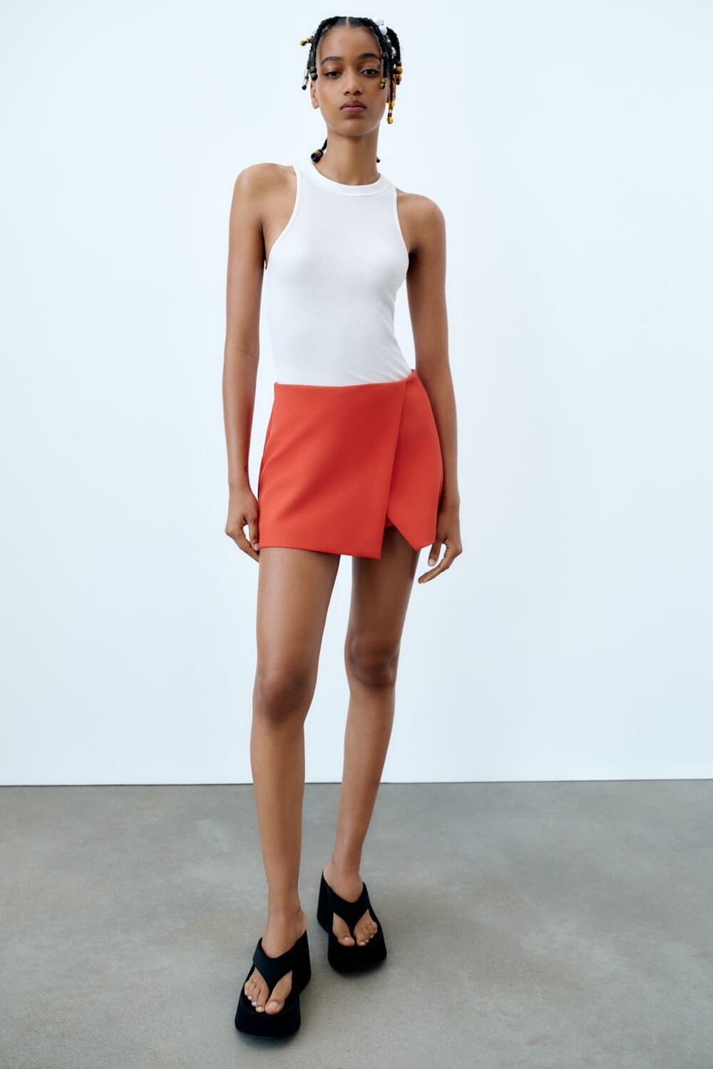 

Асимметричная юбка ZARA