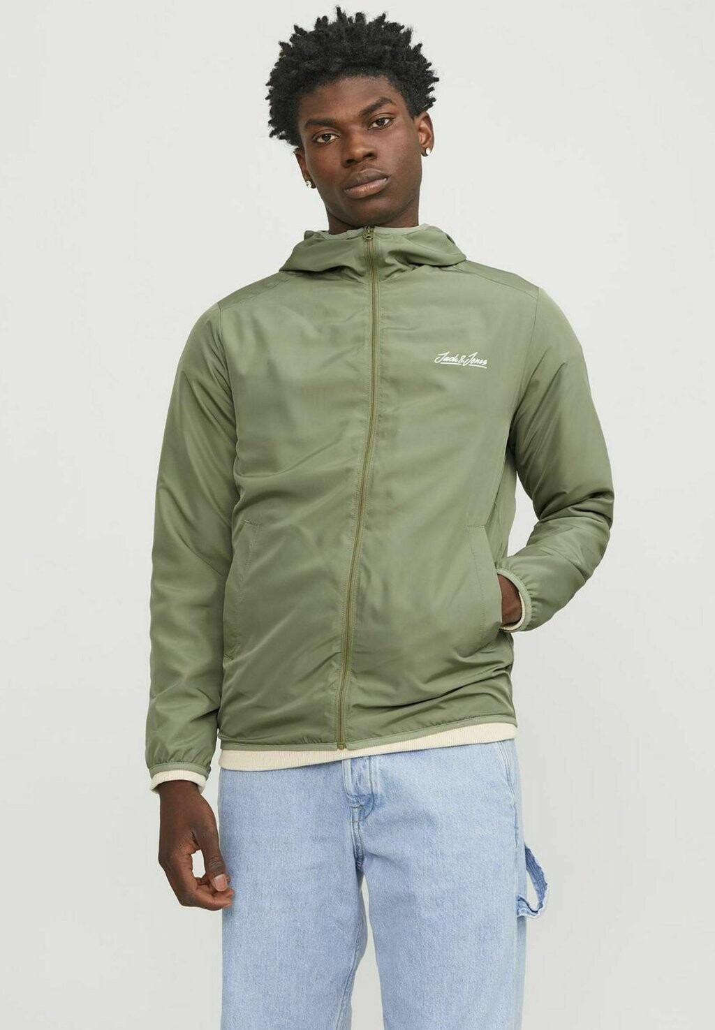 

Легкая куртка Jack & Jones, цвет oil green