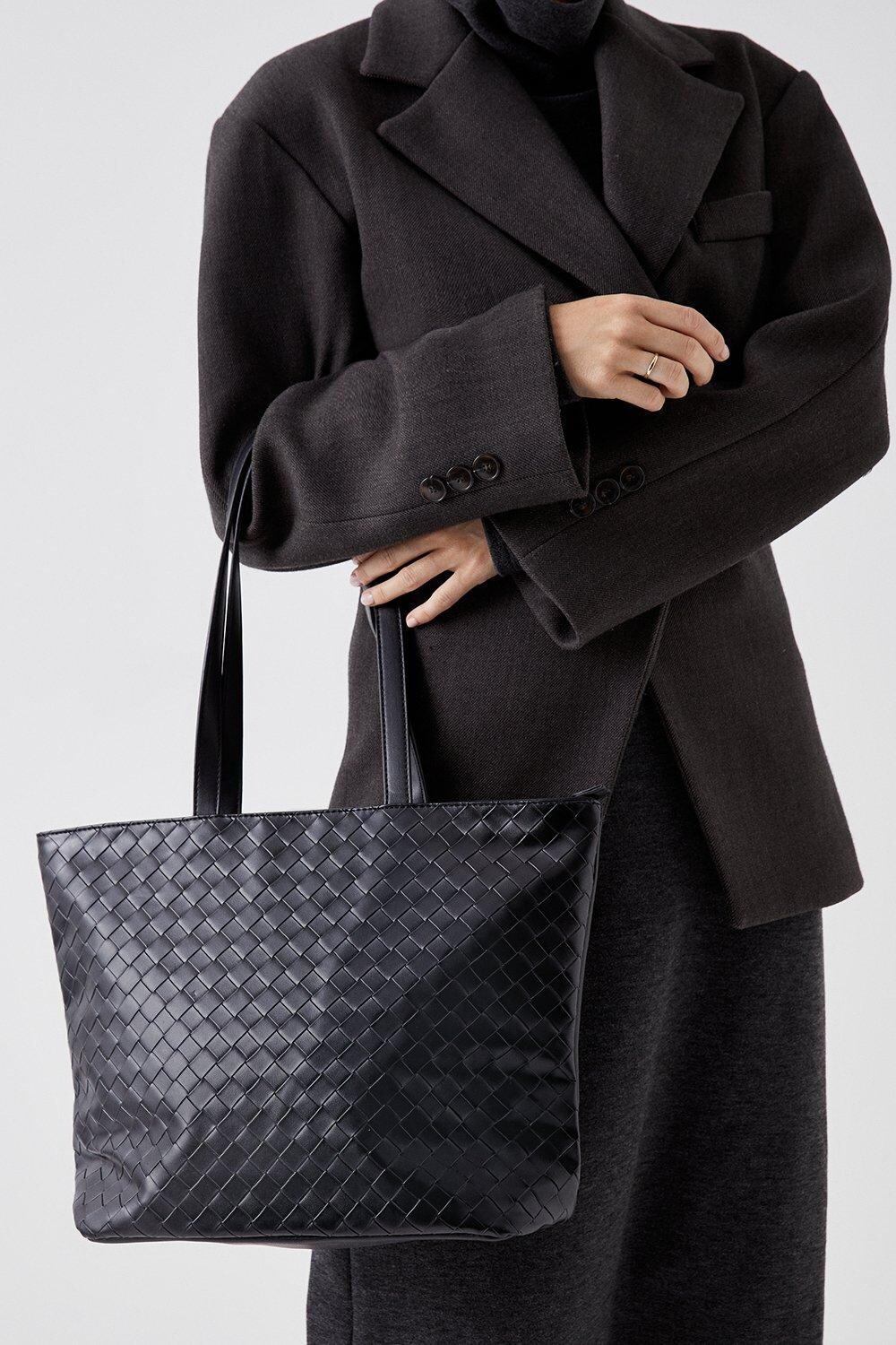 

Сумка-тоут Tamy с ткаными деталями Dorothy Perkins, черный