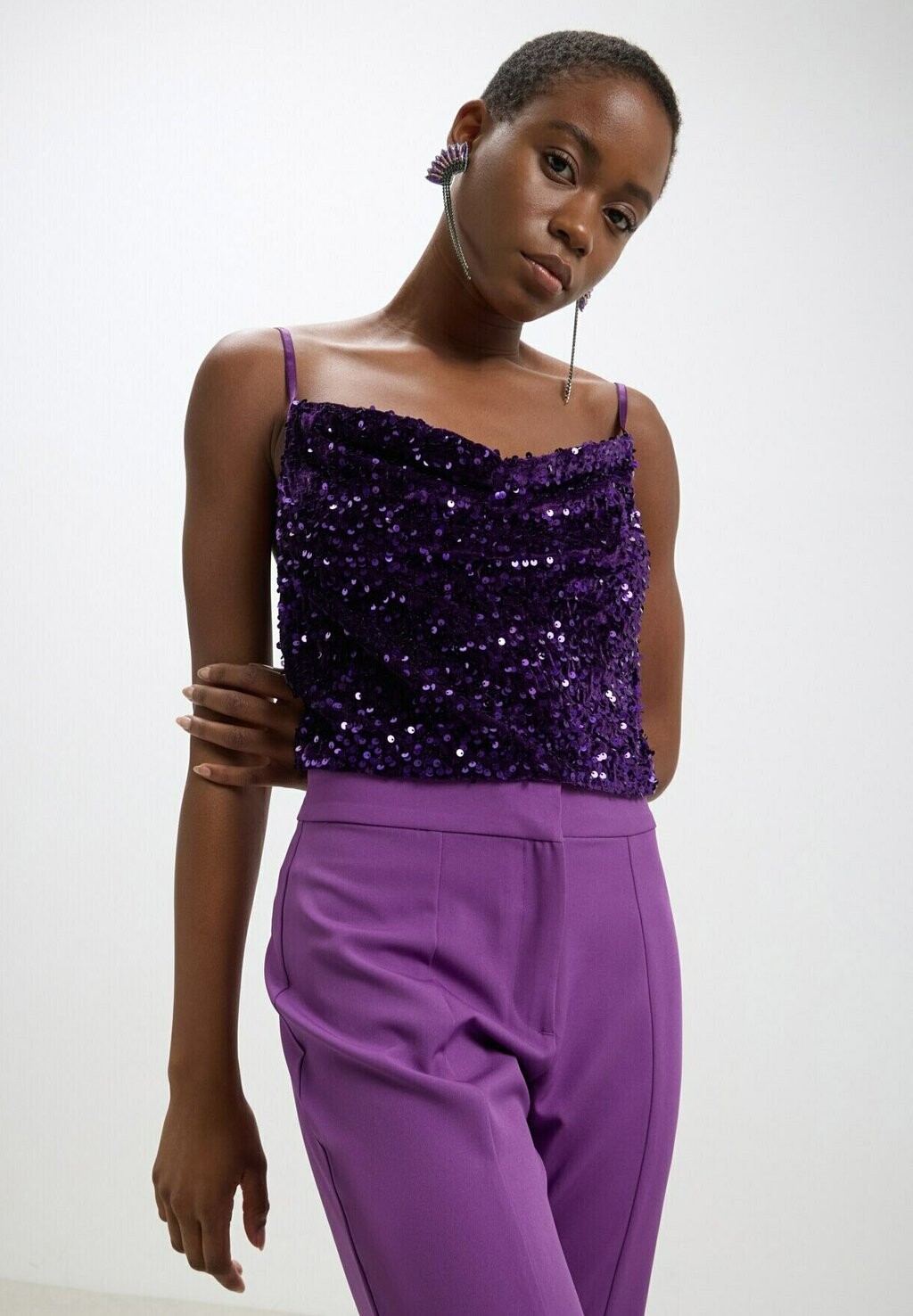 

Блузка In Paillettes Calliope, цвет viola