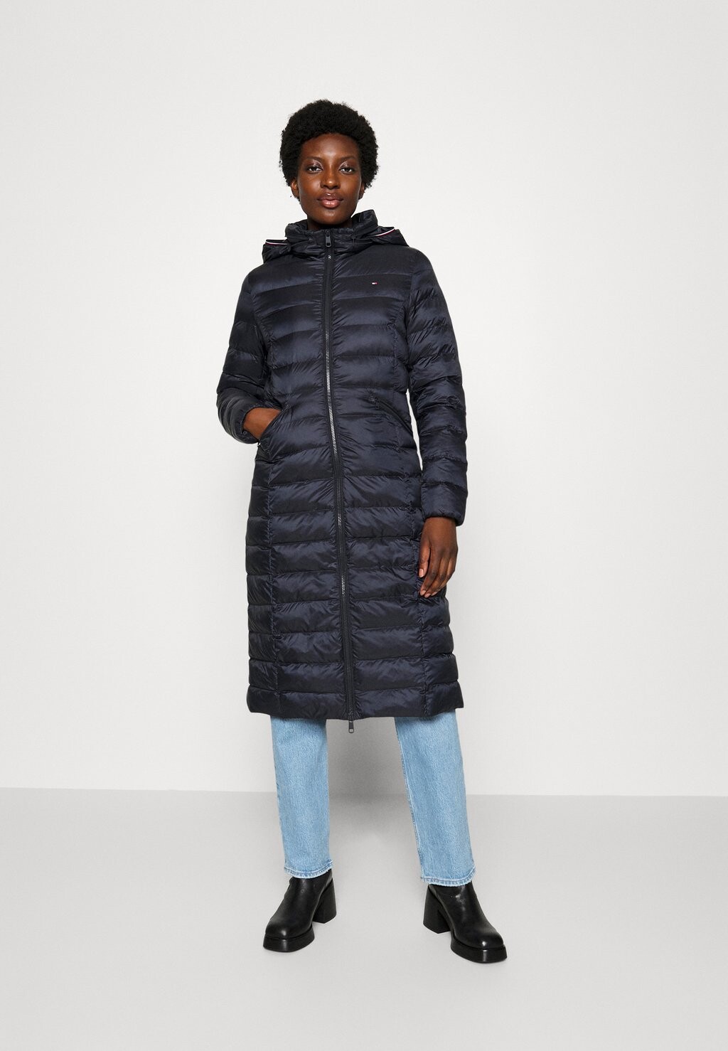 

Зимнее пальто Padded Global Stripe Maxi Tommy Hilfiger, цвет desert sky