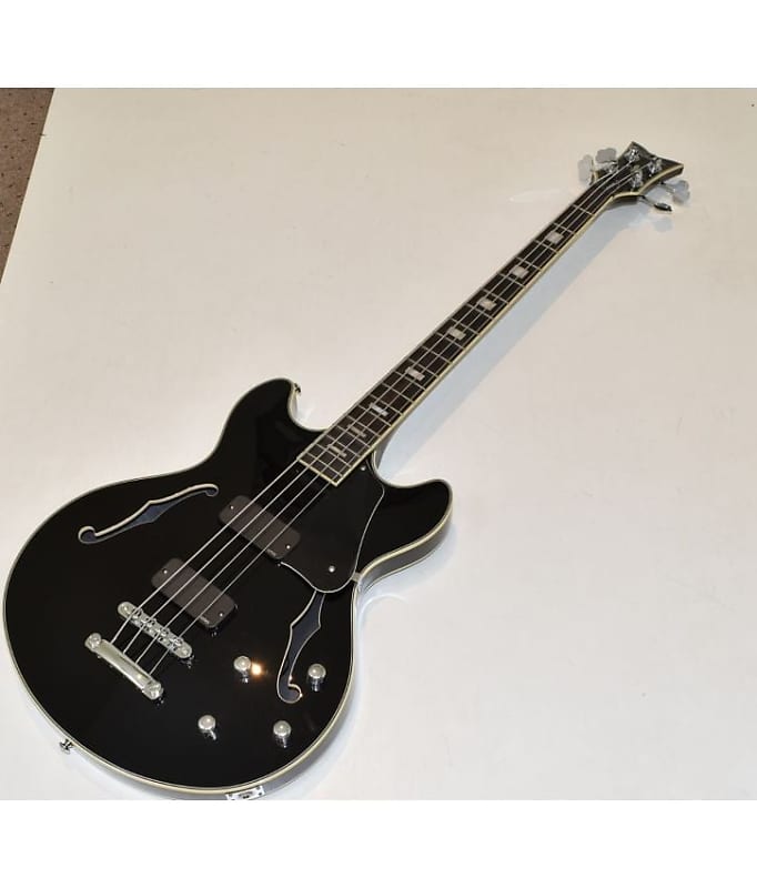Басс гитара Schecter Corsair Bass in Gloss Black 2122