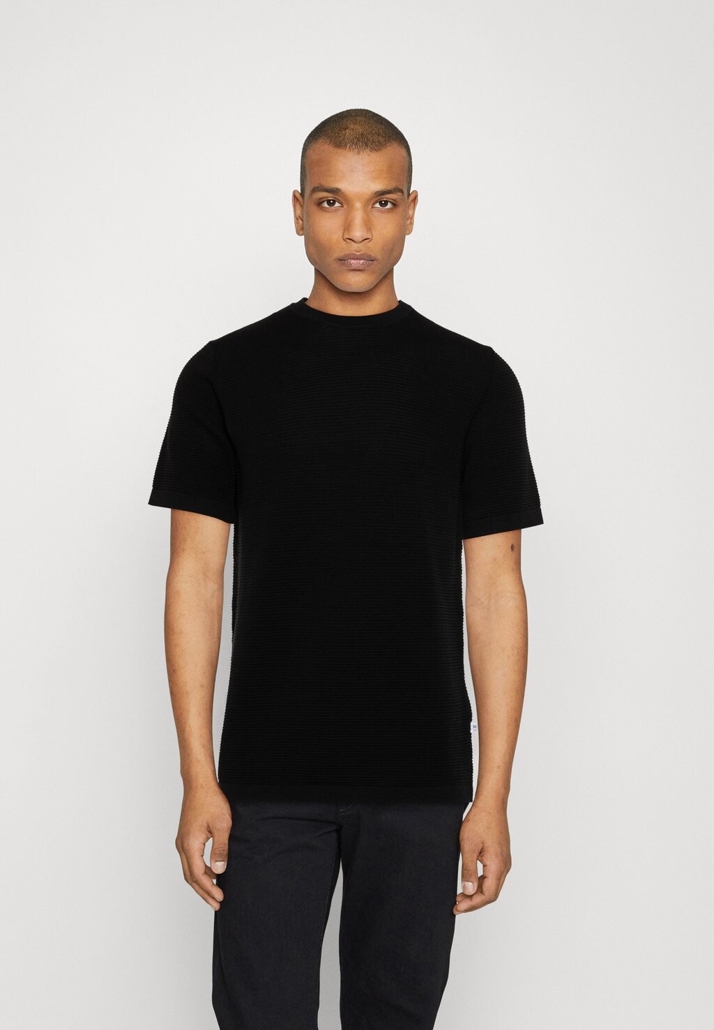 

Базовая футболка ФУТБОЛКА CREW NECK TEE KnowledgeCotton Apparel, угольно-черный