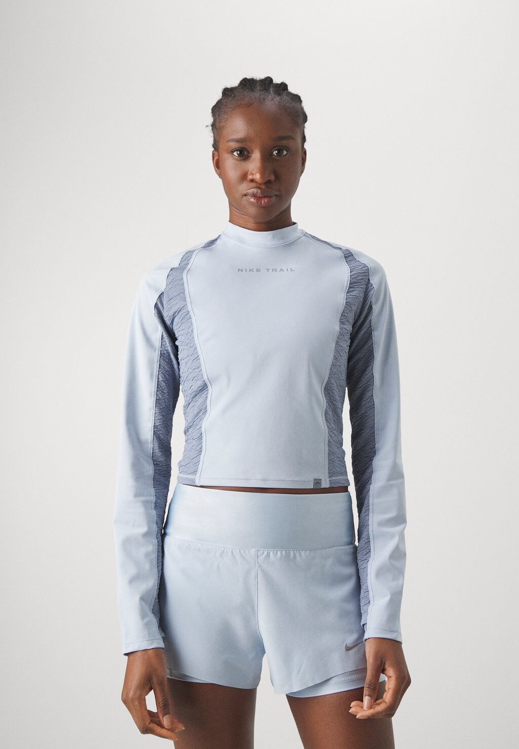 

Блузка с длинными рукавами Nike Performance, светло-синий