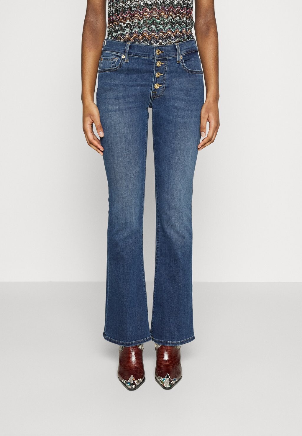 

Джинсы Bootcut темно-синего цвета 7 for all mankind, синий