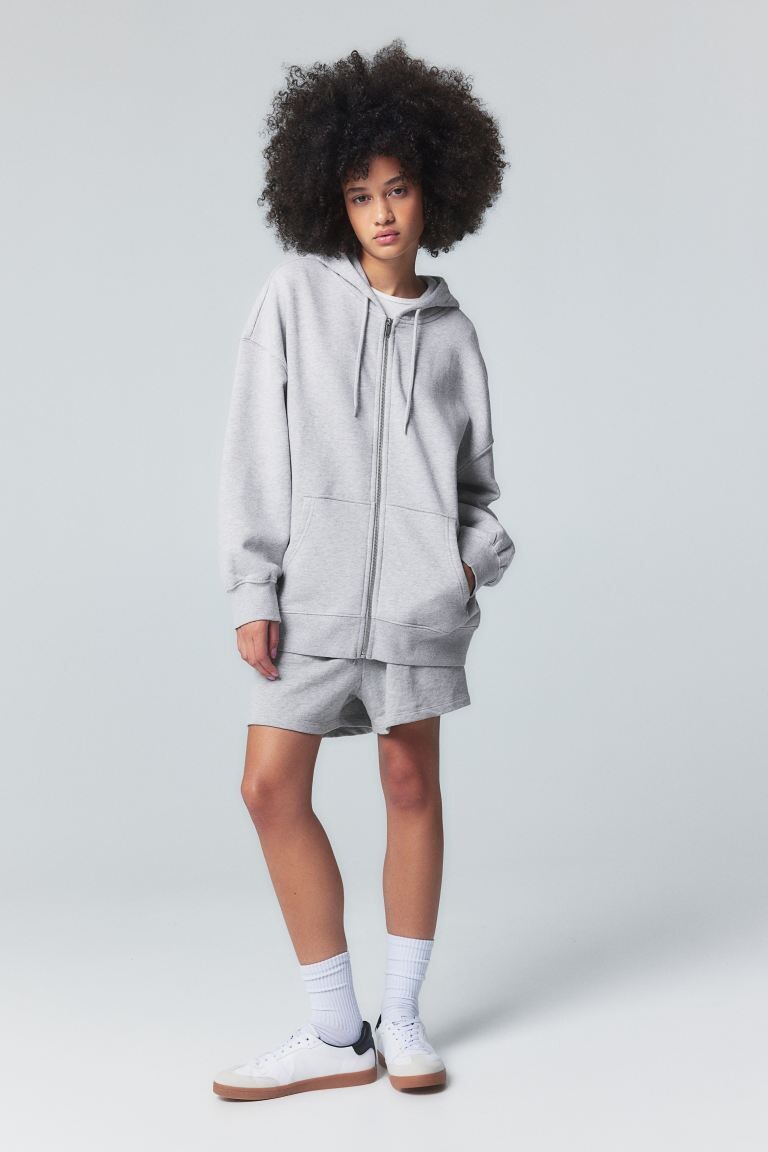 

Толстовка оверсайз на молнии с капюшоном H&M