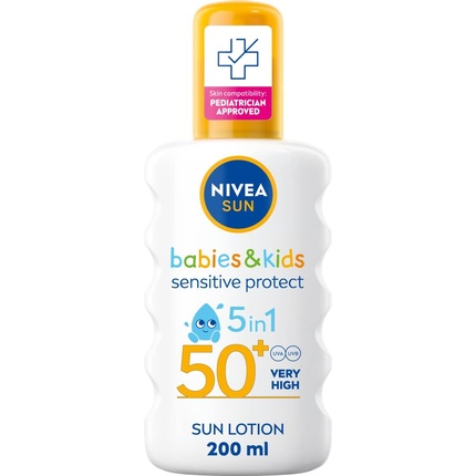 цена Sun Kids Sensitive Protect & Care Солнцезащитный спрей Spf 50+ 200 мл, Nivea
