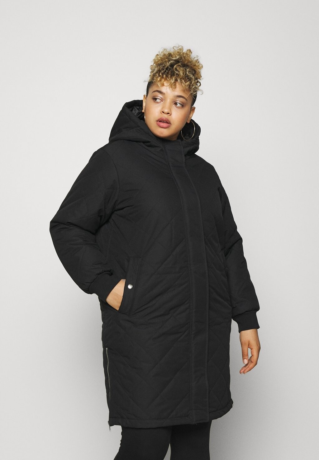 

Зимнее пальто Vero Moda, черный