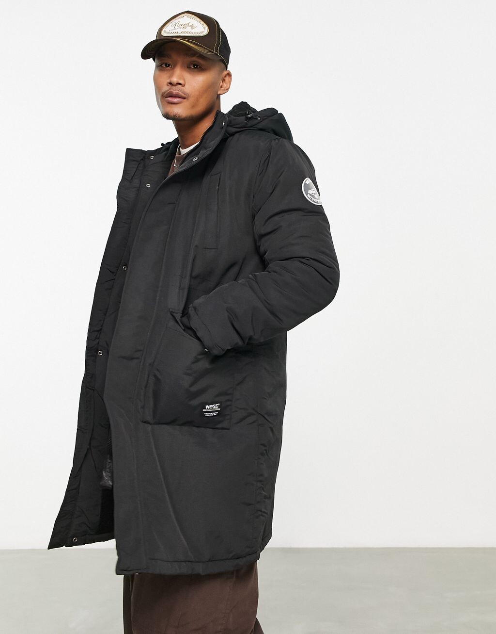 

Черная парка WESC, Черный