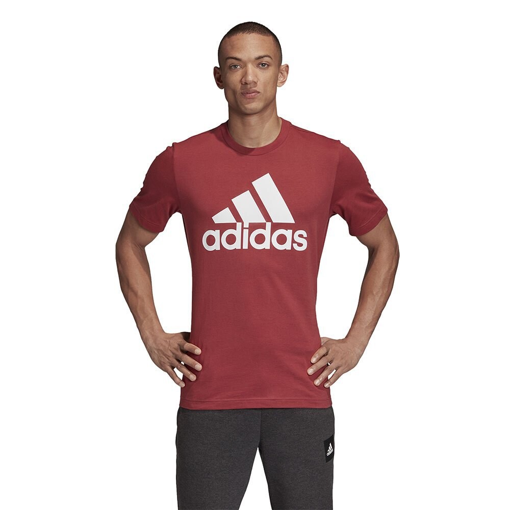 

Футболка adidas Sportswear Must Haves Badge Of Sport, красный