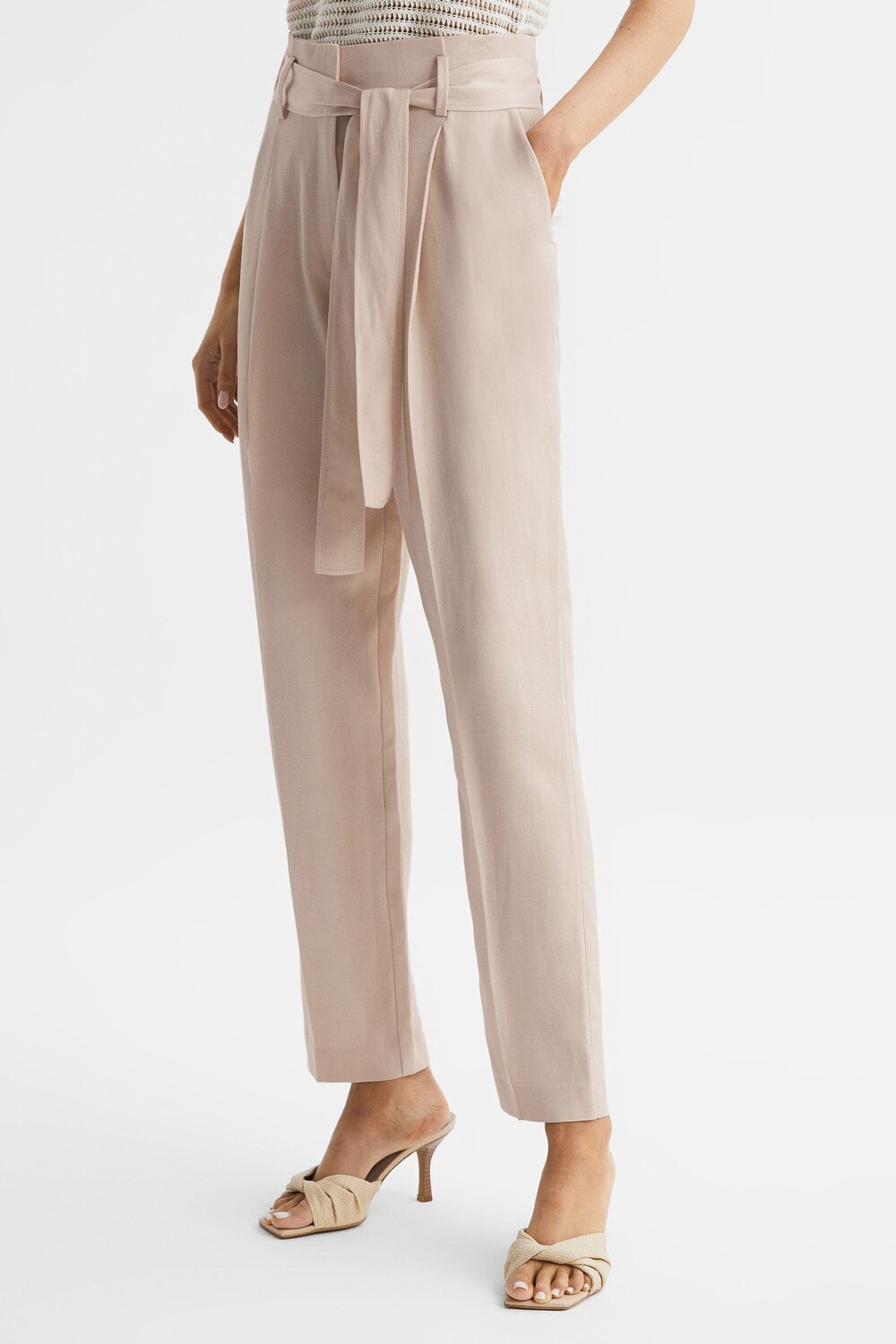 

Зауженные брюки Mylie с завышенной талией Reiss