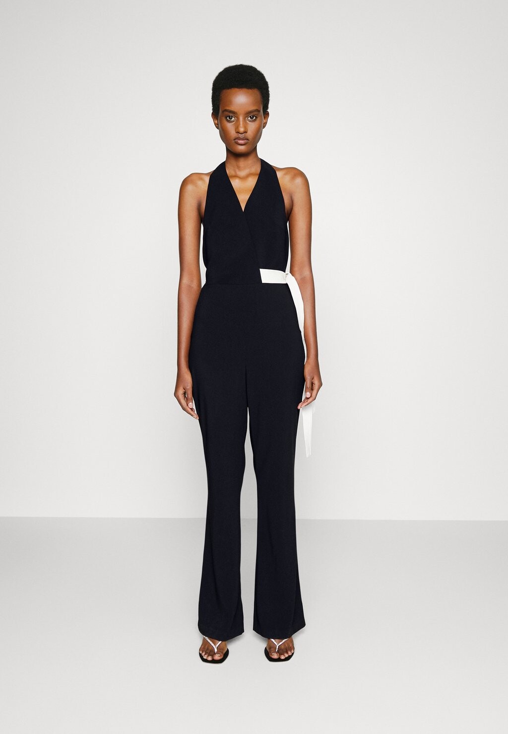 

Комбинезон Ramification Stret Crepe Suit Pinko, цвет black/ecru