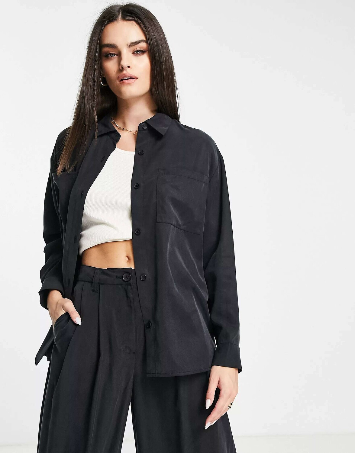 

Черная рубашка оверсайз ASOS